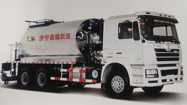 全自动沥青洒布车